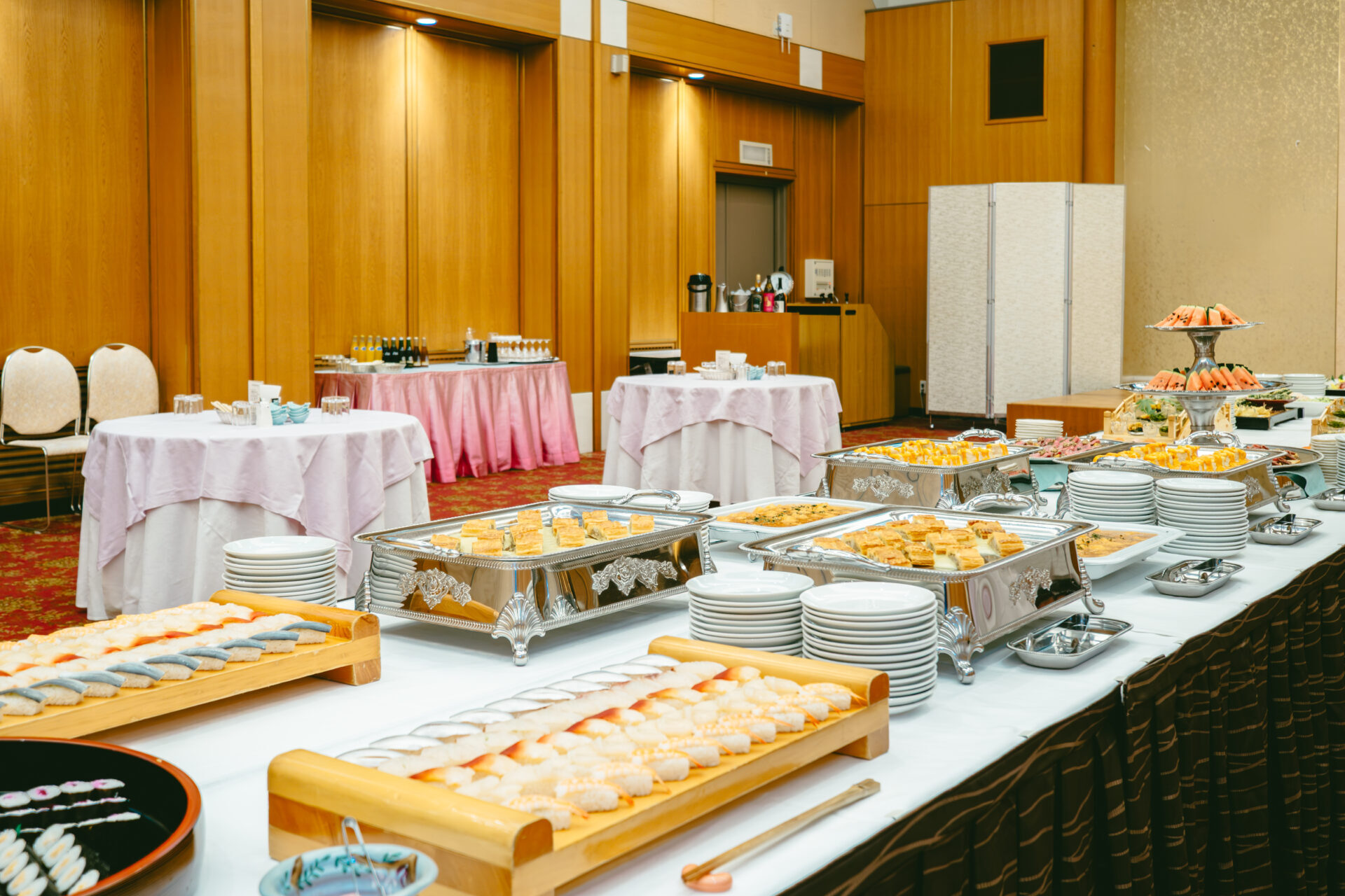 立食会場＿料理卓